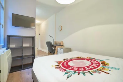 Habitación privada en 5 Av. Foch, 54000 Nancy, France, imagen 3 de 11