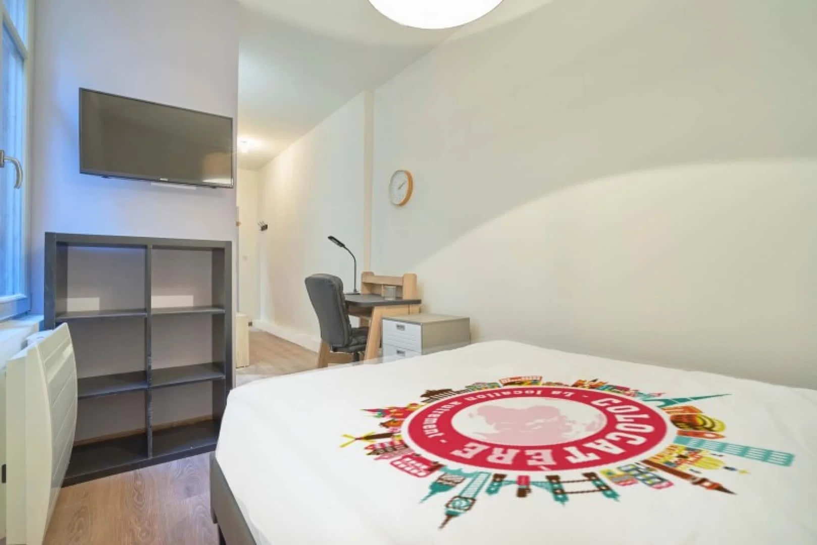 Habitación en apartamento estudiantil en alquiler en , completamente amueblado