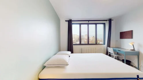 Stanza privata in 17b rue Pierre Honfroy Ivry-sur-Seine 94205 FR, immagine 2 di 16