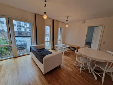 Entire apartment at Flygelgatan 4, image 1 of 8