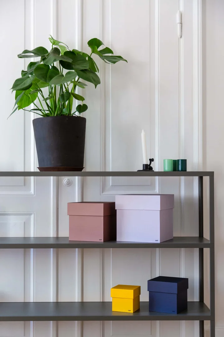 Habitación estudiantil funcional perfecta para estudiar en 