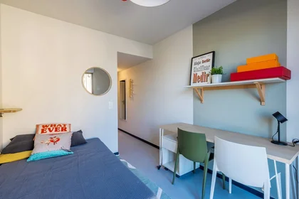 Private room in residence at Troyes, 10000, image 3 of 10