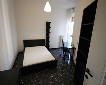 Stanza privata in Largo Giovanni Battista Scalabrini, immagine 1 di 23