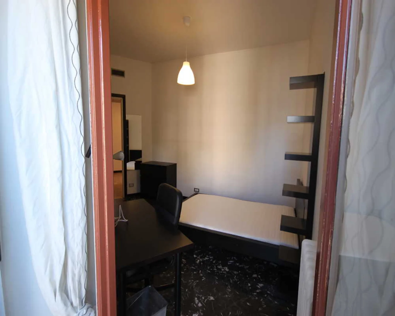 Affordable room for students with ample lighting in 