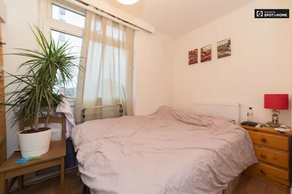 Private room at Guildford Road, image 1 of 10