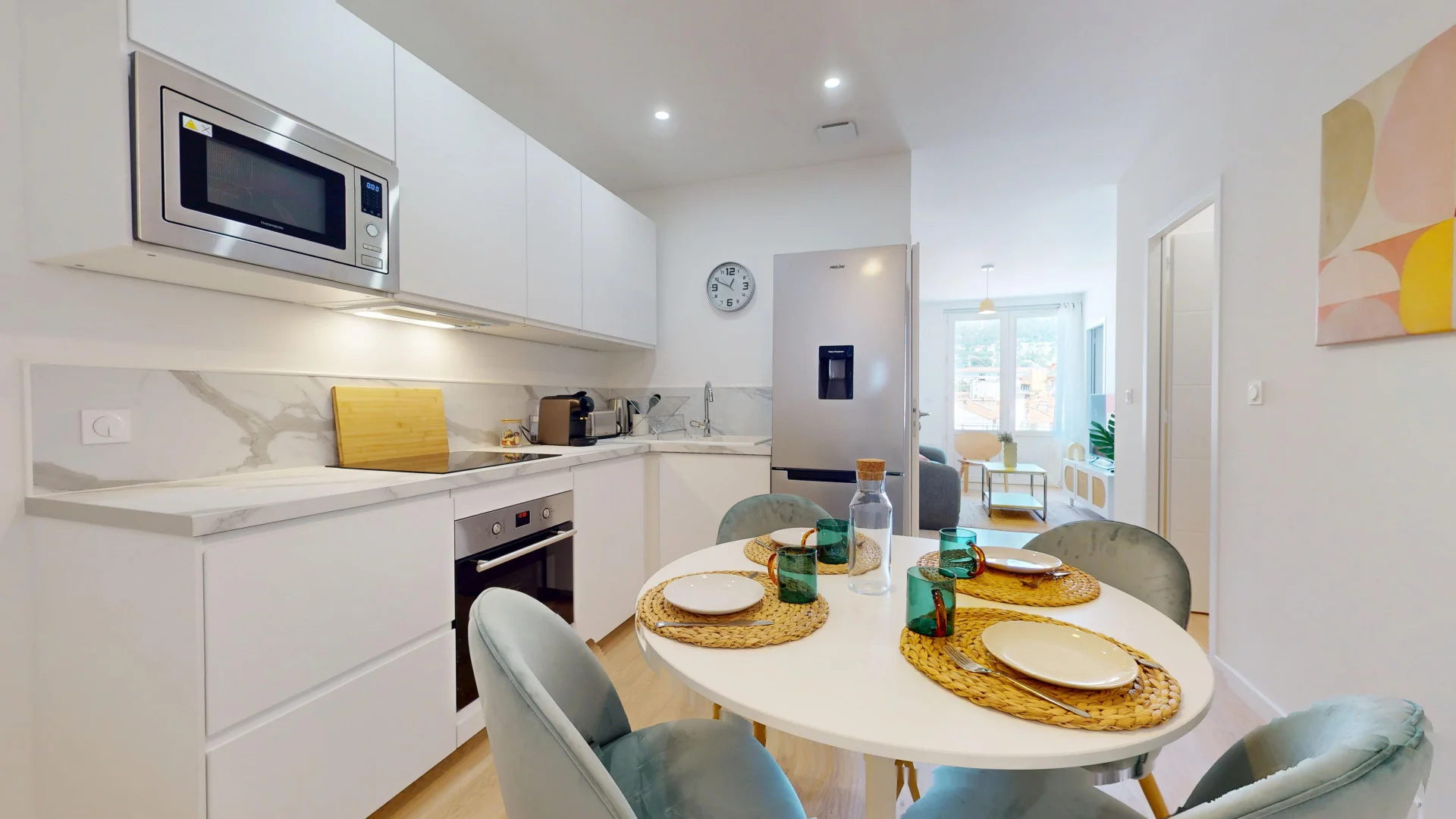 Quarto de estudante económico com localização conveniente em 