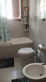Privatzimmer in der Via Giuseppe Macchi, bild 11 von 15