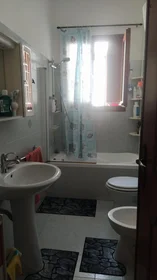 Privatzimmer in der Via Giuseppe Macchi, bild 10 von 15