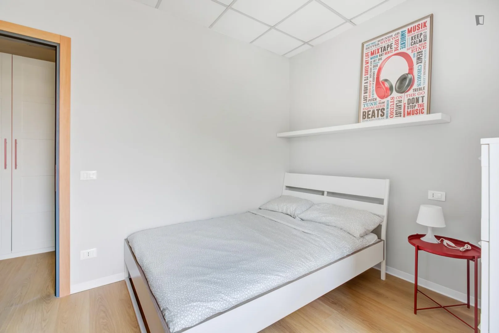 Bezahlbares Zimmer für Studenten mit ausreichender Beleuchtung in 