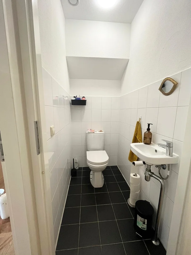Habitación en apartamento estudiantil en alquiler en , completamente amueblado