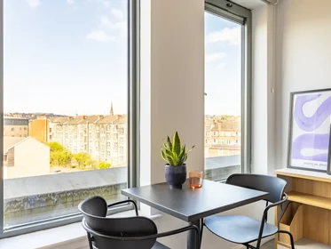 Habitación privada en residencia en 5 Dunaskin St, Glasgow G11 6QJ, United Kingdom, imagen 12 de 49