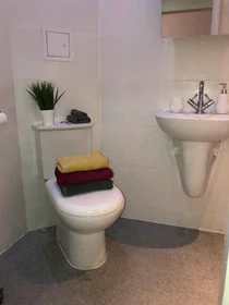 Özel oda Ikamet yerinde konumu Waterside Court, Whipcord Ln, Chester CH1 4GD, United Kingdom, 35 35 görüntüsü