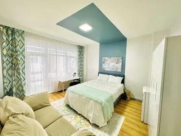 Istanbul de çift kişilik yataklı kiralık oda