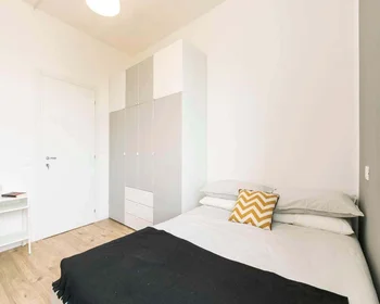 Chambre privée à 6, Via Privata Parenzo, Milano, 20143, image 8 de 25