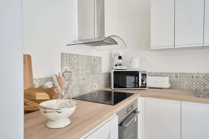 Habitación privada en 12 Rue des Cent-Têtes, 59300 Valenciennes, France, imagen 20 de 23