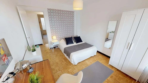 Habitación privada muy luminosa en Montpellier