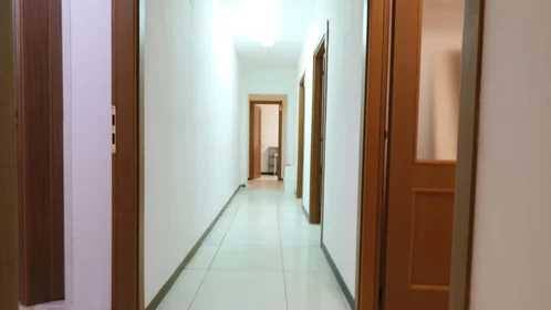 Quarto privado em Via Michele Coppino, snc, 07100 Sassari SS, Italia, imagem 15 de 19