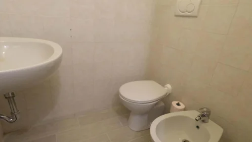Quarto privado em Via Michele Coppino, snc, 07100 Sassari SS, Italia, imagem 4 de 19