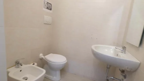 Quarto privado em Via Michele Coppino, snc, 07100 Sassari SS, Italia, imagem 3 de 20