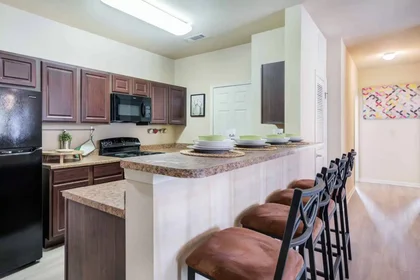 Habitación privada en Chase Hill Boulevard, imagen 3 de 19
