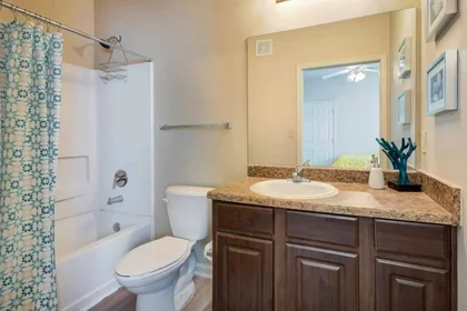 Habitación privada en Chase Hill Boulevard, imagen 7 de 19