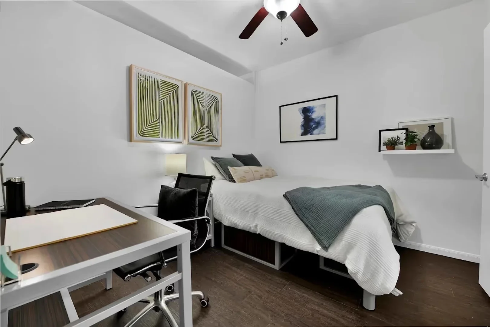 Convenient studio apartment for student living in 