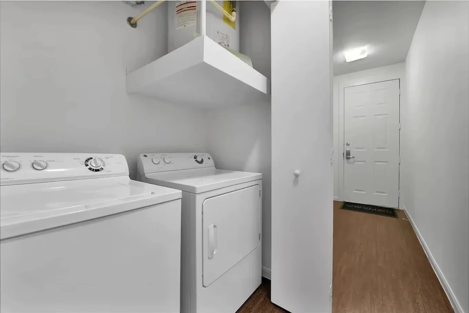 Self-contained studio for students in central 