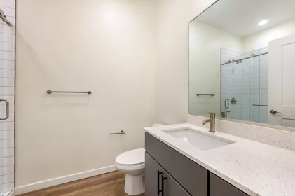 Özel oda konumu East Longview Avenue, 37 37 görüntüsü