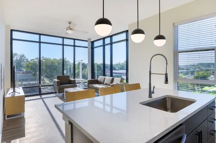 Özel oda konumu East Longview Avenue, 35 42 görüntüsü