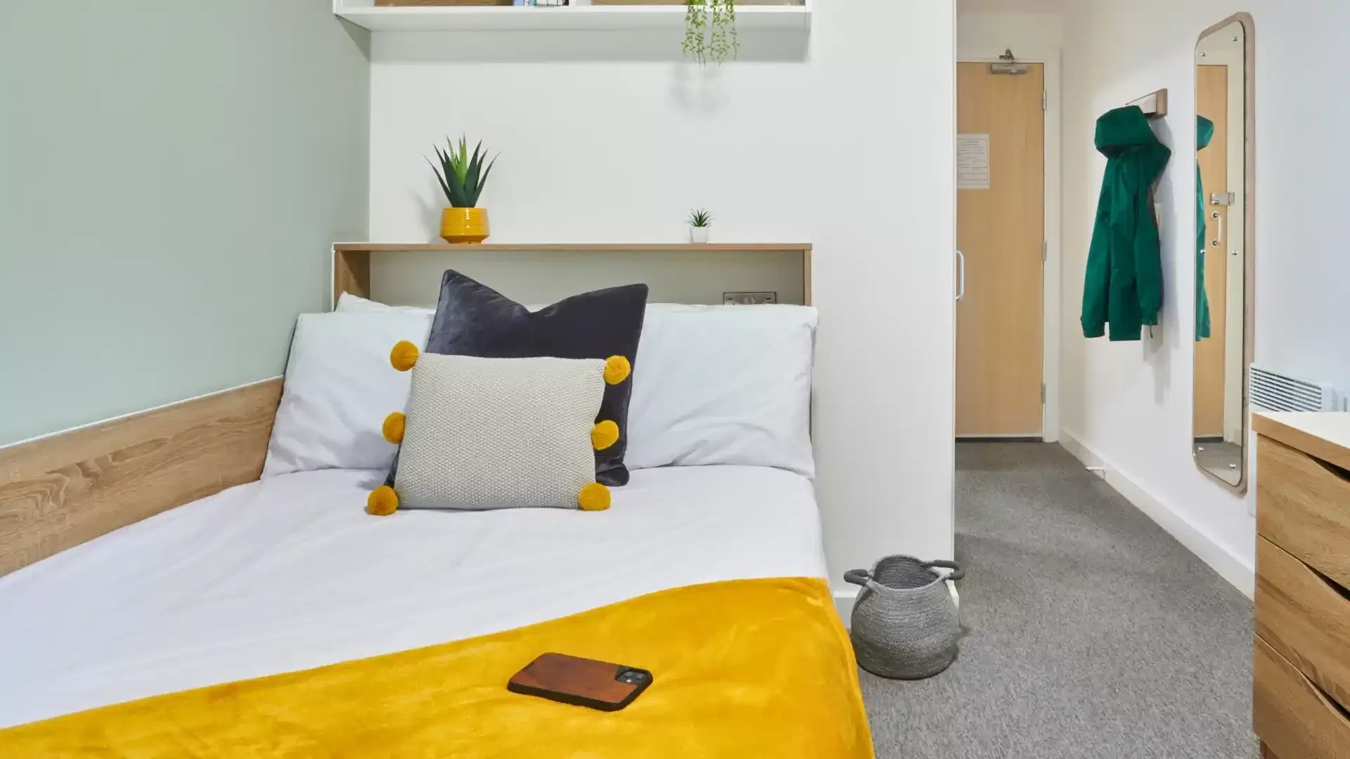 Chambre conviviale pour les étudiants dans avec des équipements modernes