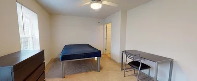 Chambre privée à Southern Drive, image 1 de 10