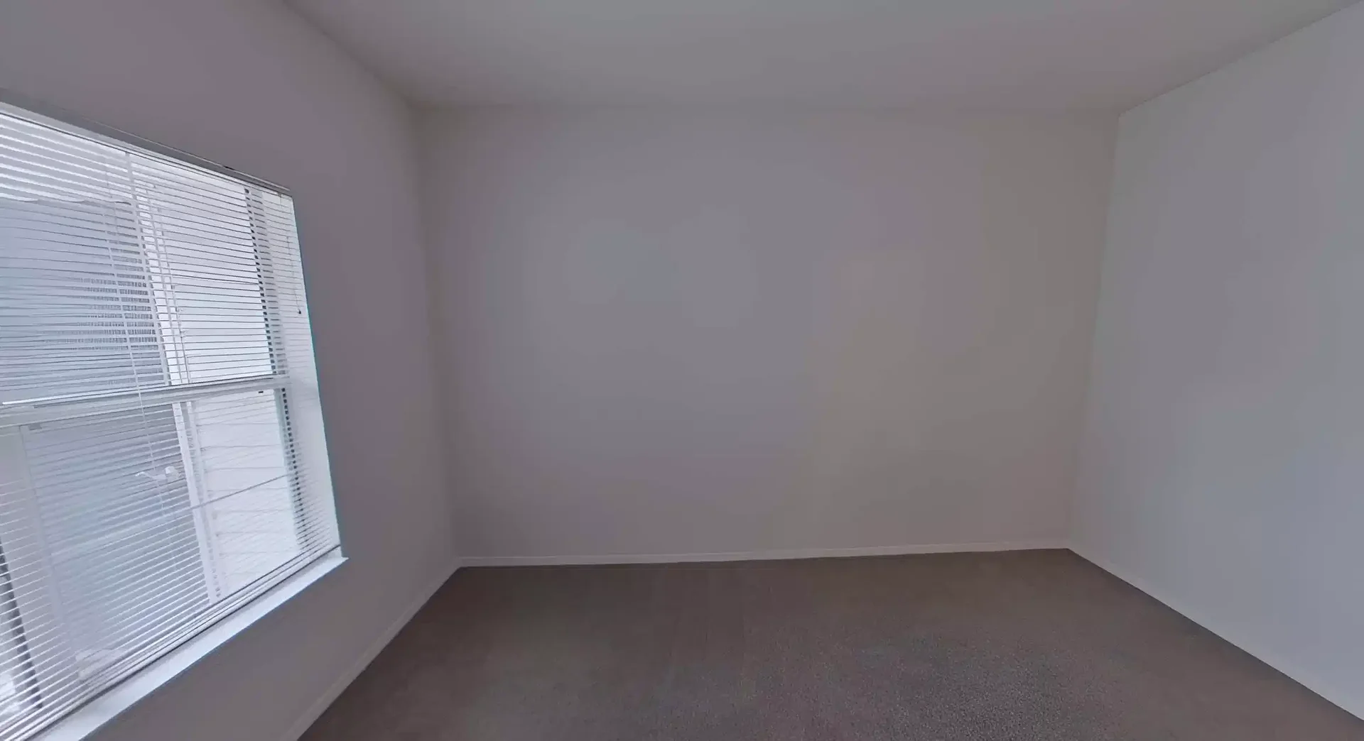 Comfortable and spacious student room in 