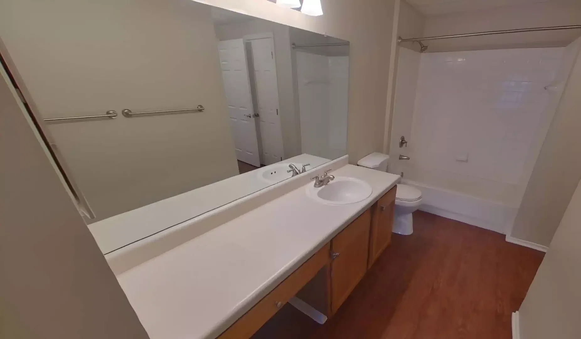 Zimmer in Studentenwohnung in  zu vermieten, voll möbliert