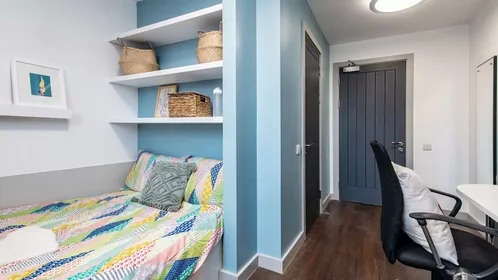 Quarto privado em South Parade, imagem 9 de 35