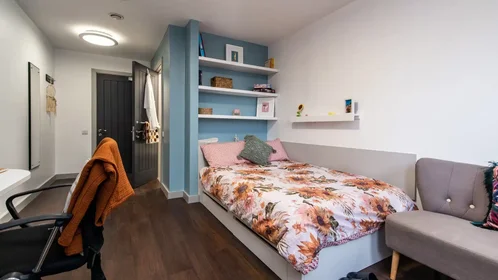 Quarto privado em South Parade, imagem 10 de 35