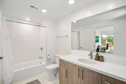 Quarto privado em Whitley Avenue, imagem 4 de 41