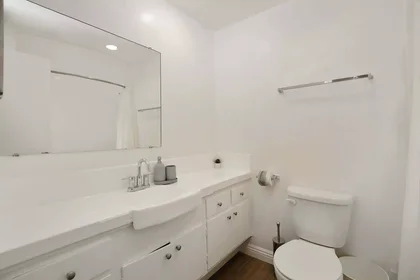 Stanza privata in Whitley Avenue, immagine 36 di 41