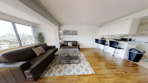 Stanza privata in Whitley Avenue, immagine 10 di 28