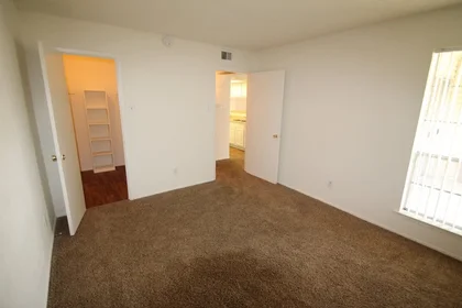 Studio at Stone Canyon Road, image 11 of 41