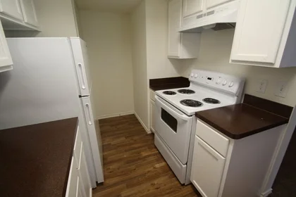 Studio at Stone Canyon Road, image 13 of 41