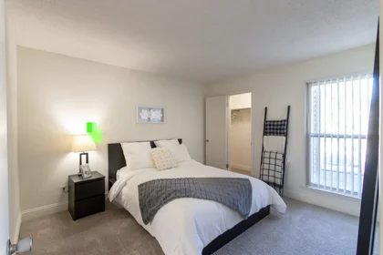 Studio at Stone Canyon Road, image 6 of 41