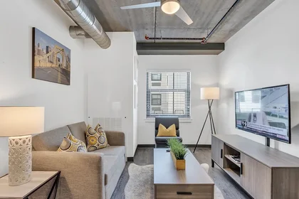 Private room at Forbes Avenue, image 43 of 49
