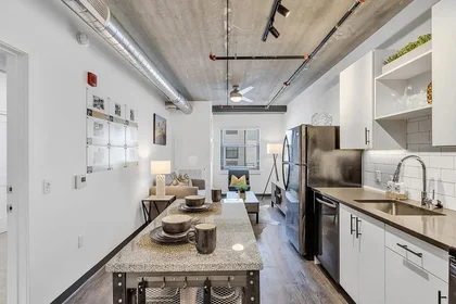 Private room at Forbes Avenue, image 46 of 49