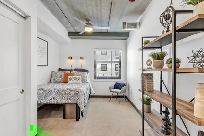 Private room at Forbes Avenue, image 22 of 49