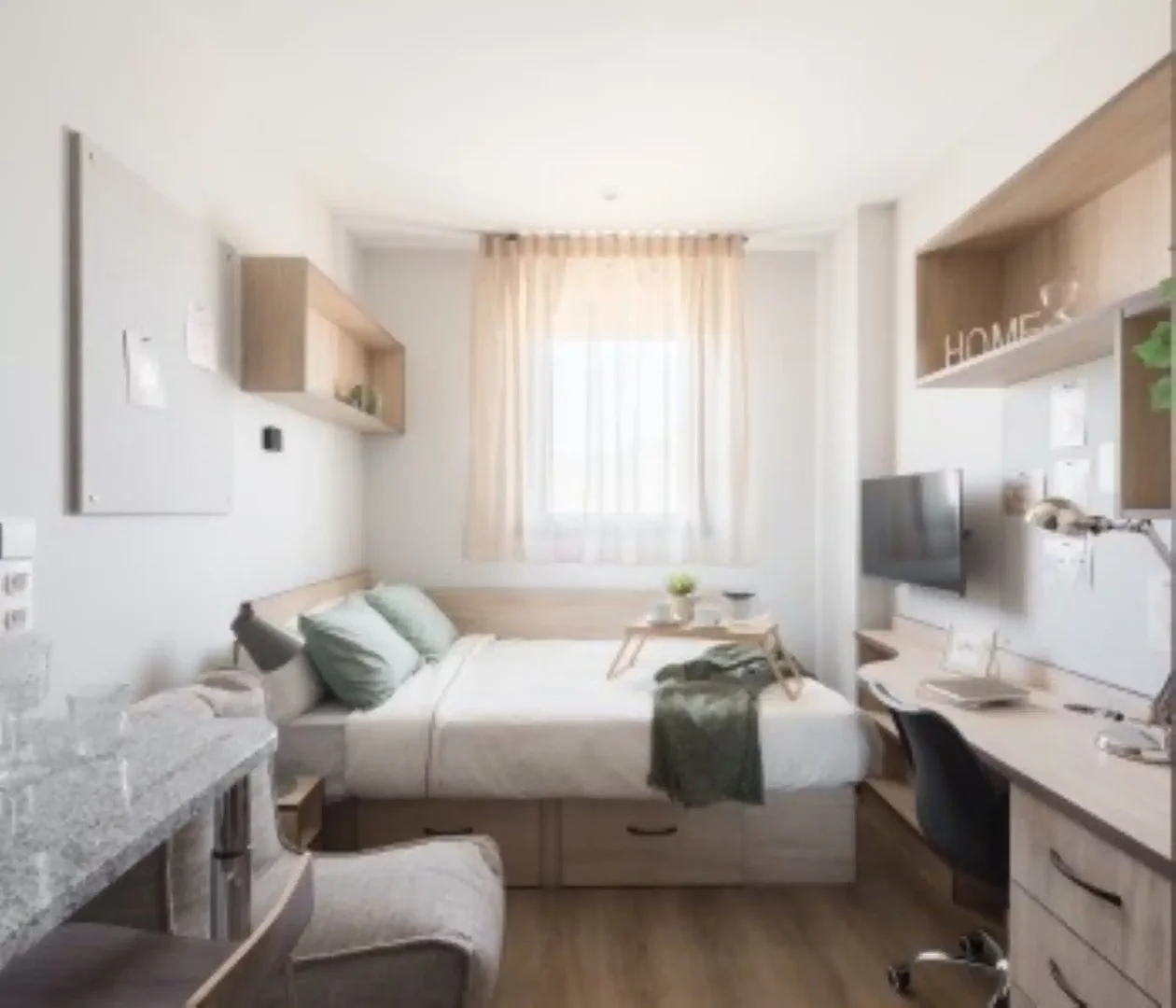 Student-friendly studio with excellent transport links in 