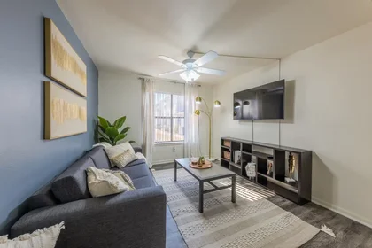 Private room at Lincoln Avenue, image 12 of 30