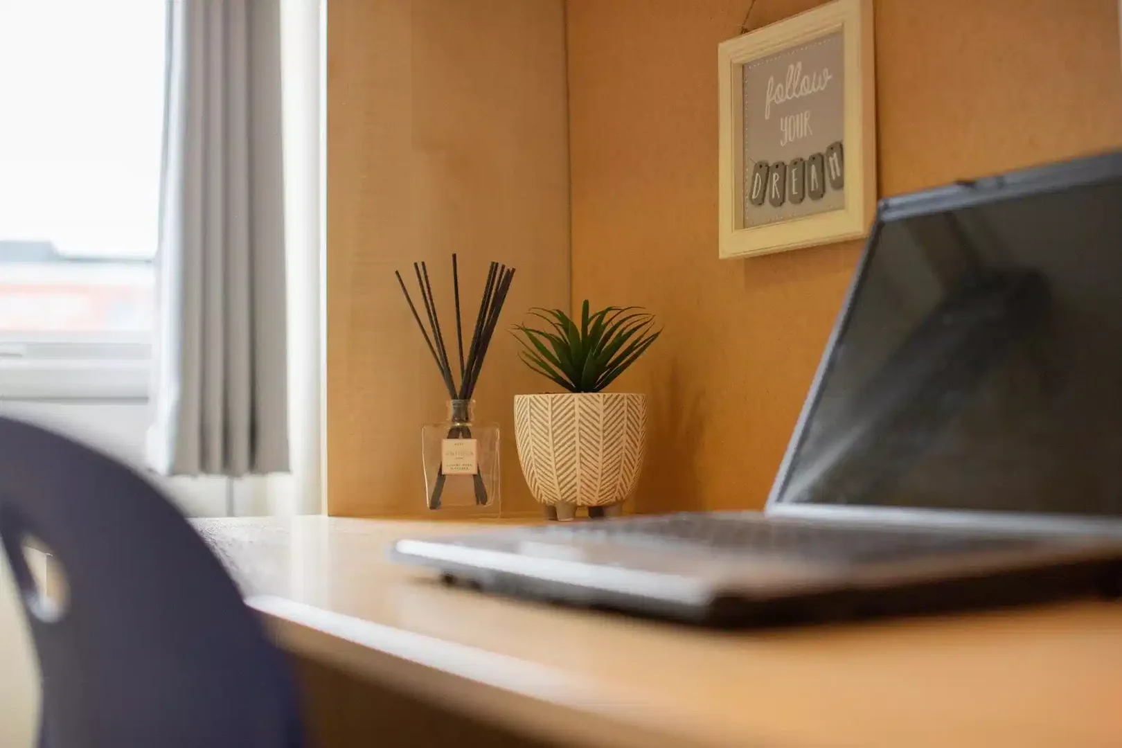 Chambre d'étudiant confortable et spacieuse dans 