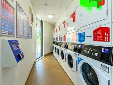 Quarto privado em Crown Place, imagem 27 de 42