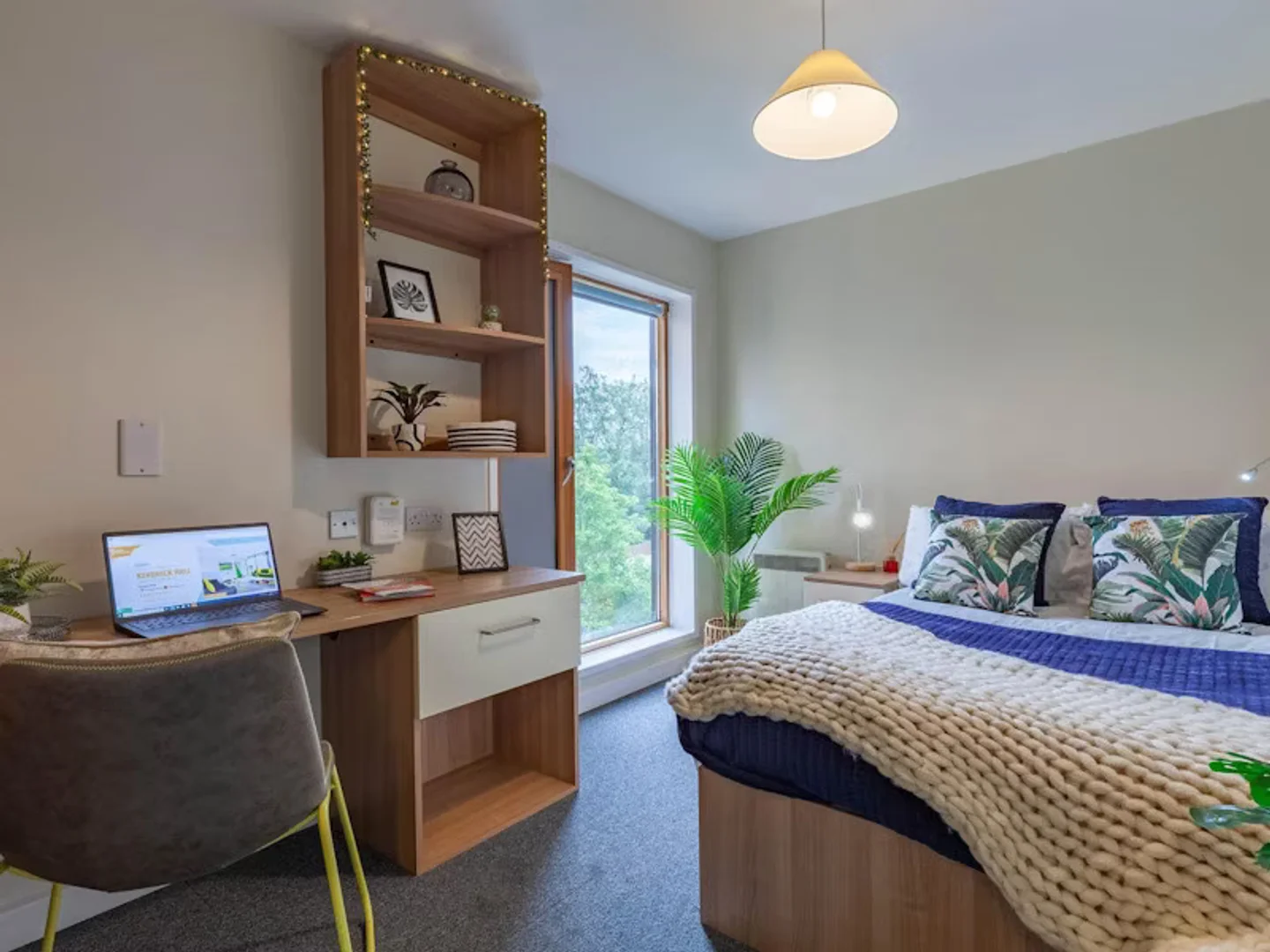 Quarto amigo do estudante em  com comodidades modernas