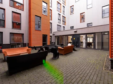 Habitación privada en Clarence Street, imagen 21 de 38